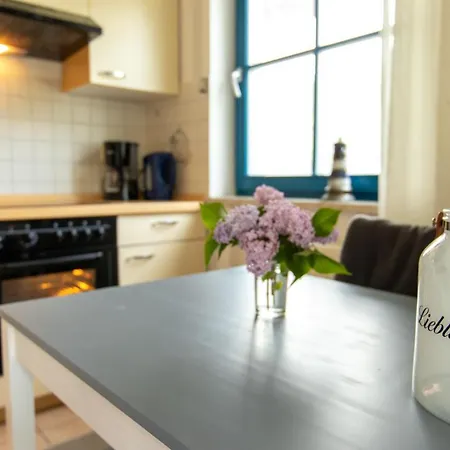 Haus Hansi 度假居 *